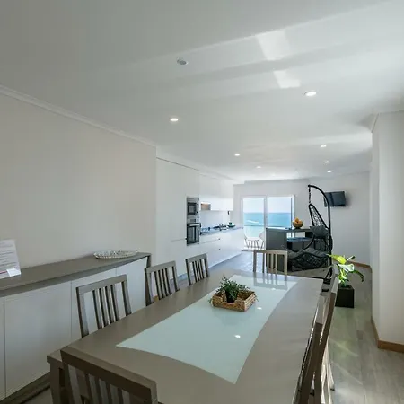 Blue Horizon Rocha بورتيماو